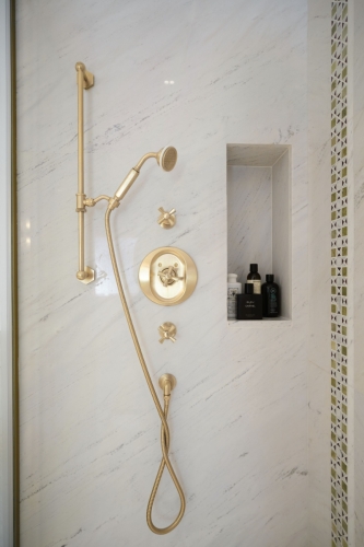 LaMaison-03-metal-and-marble-showers-08